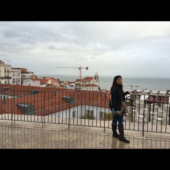 Meet your Posher, Jolene - Picture 1 of 1